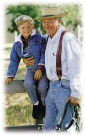 With family foundations, everyone benefits! Donors have the opportunity to protect assets, increase income, and reduce their tax burden; more money is passed on to heirs; and society benefits from the annual financial support given to family-selected charities.